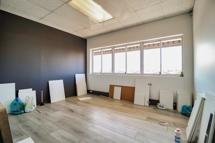 To Let Commercial Property for Rent in Montague Gardens Western Cape